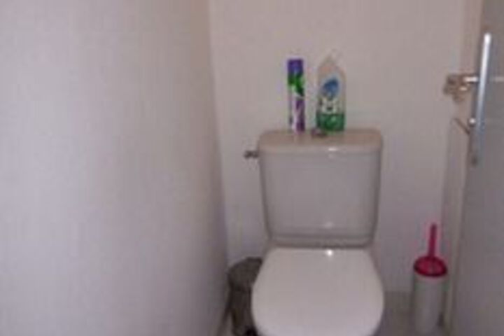 Room 2 of 21