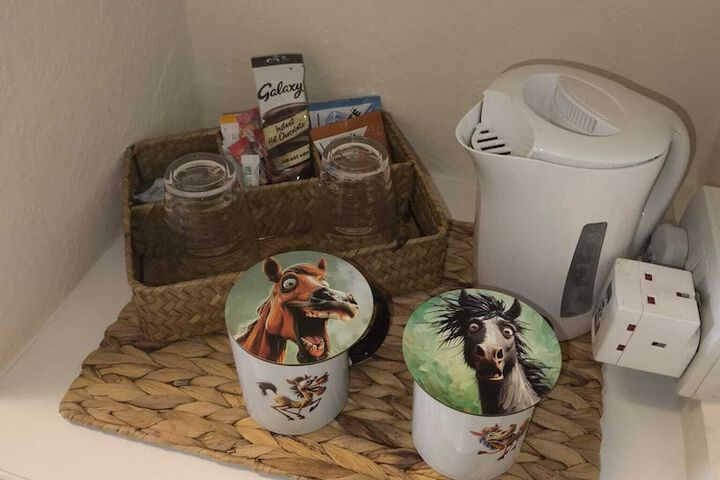Breakfast/Coffee Service 20 of 57