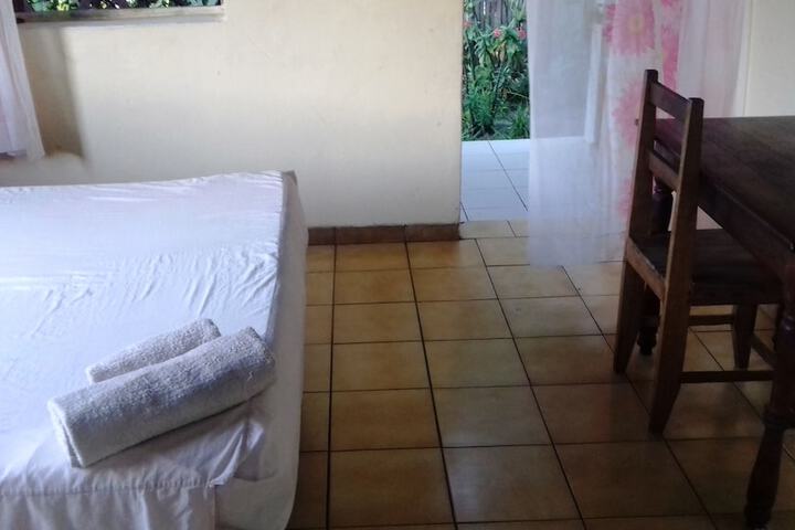 Room 17 of 33