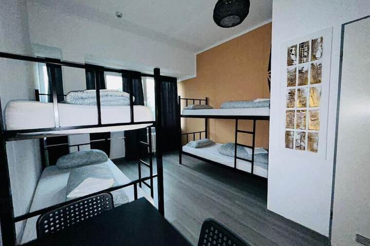 Room 41 of 150