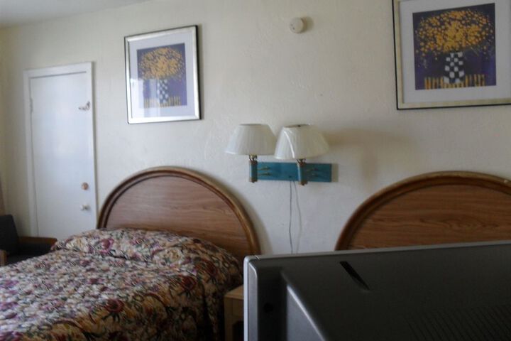Room 22 of 62