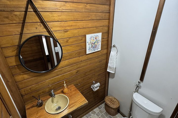Room 36 of 46