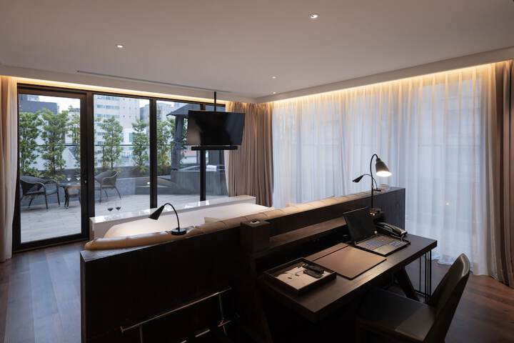 Room 7 of 57