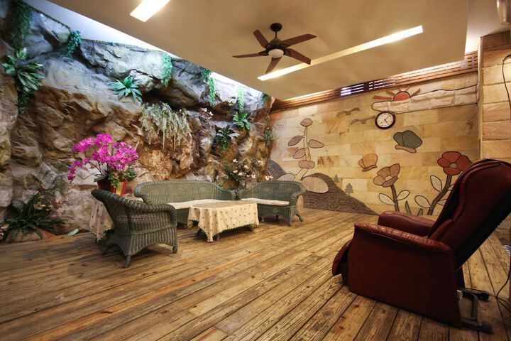 Hotel Interior 5 of 122