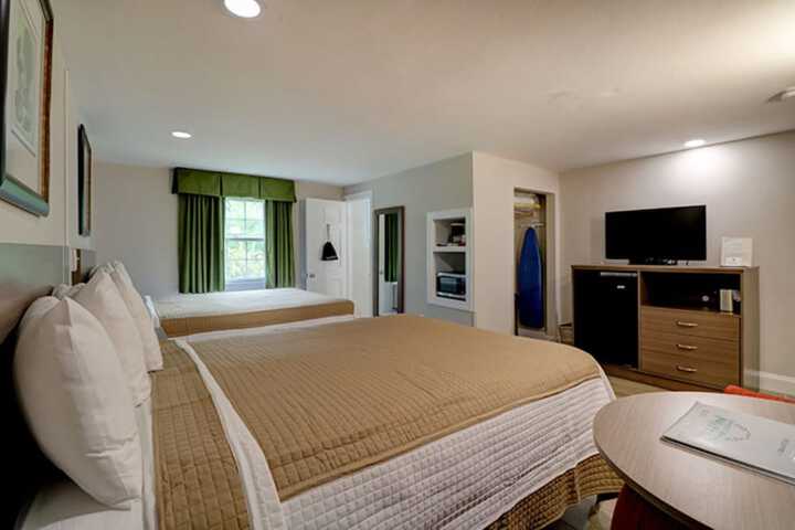 Room 8 of 27