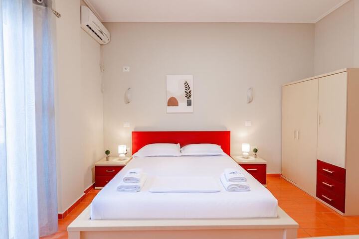 Room 13 of 30