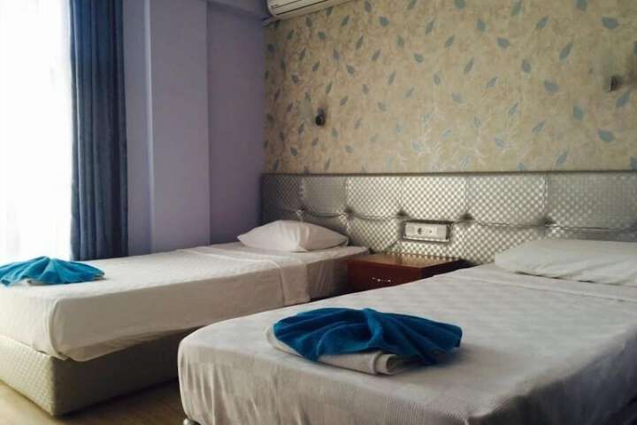 Room 3 of 25