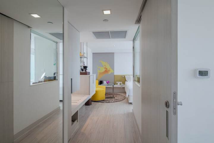 Room 35 of 135