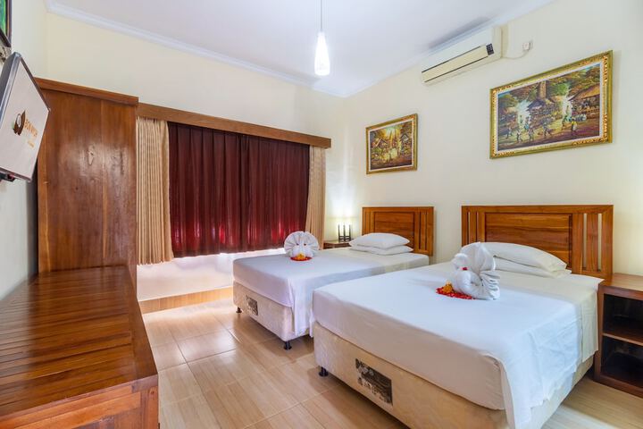 Room 2 of 16