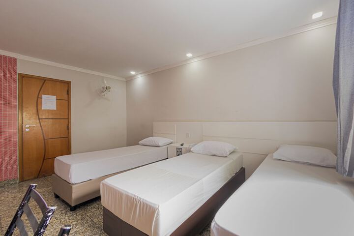 Room 36 of 76