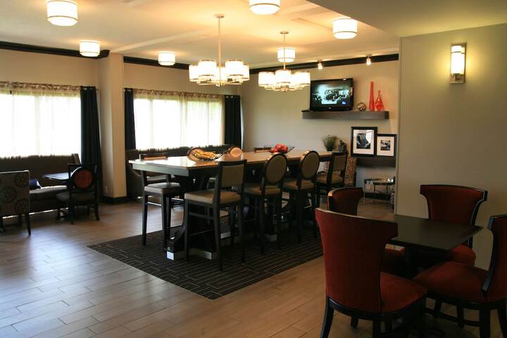 Hotel Interior 15 of 105