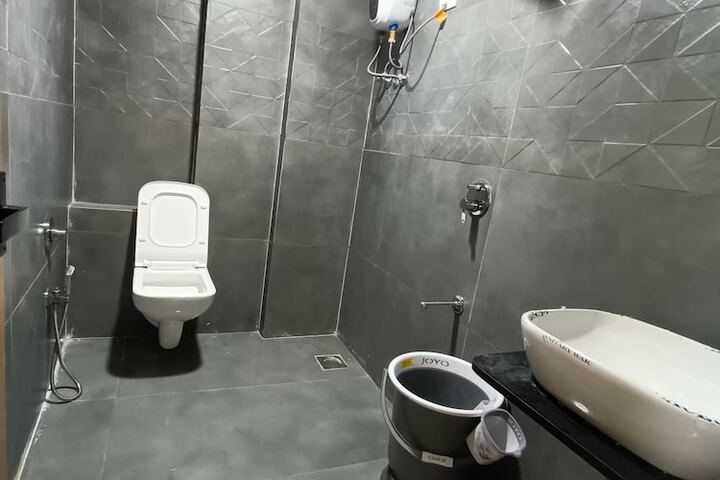 Room 15 of 21