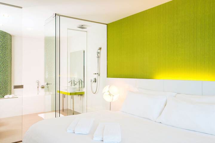 Room 34 of 72