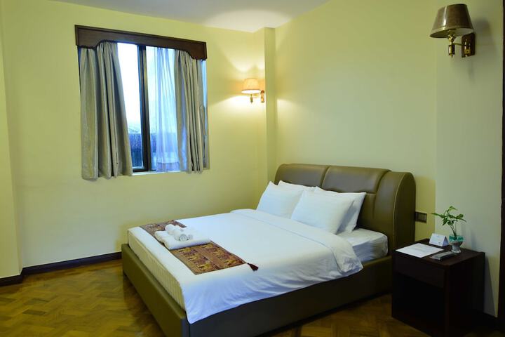 Room 10 of 72