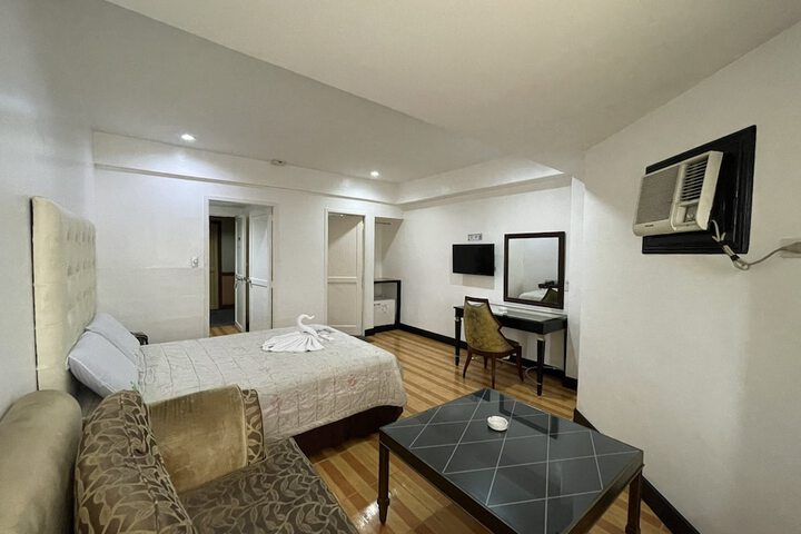 Room 19 of 31
