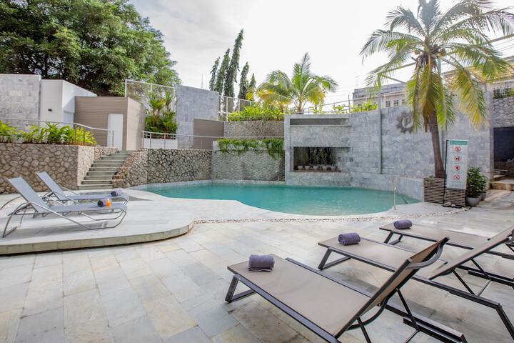 Pool 41 of 69