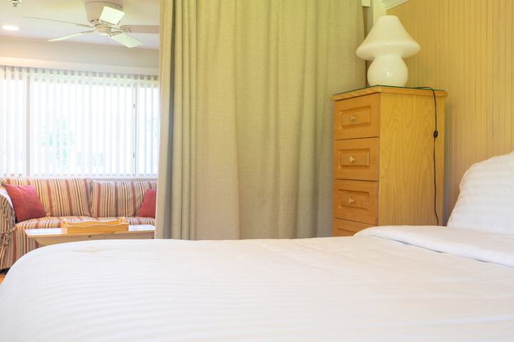 Room 38 of 152