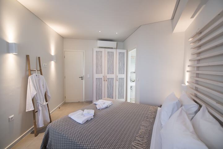 Room 48 of 191