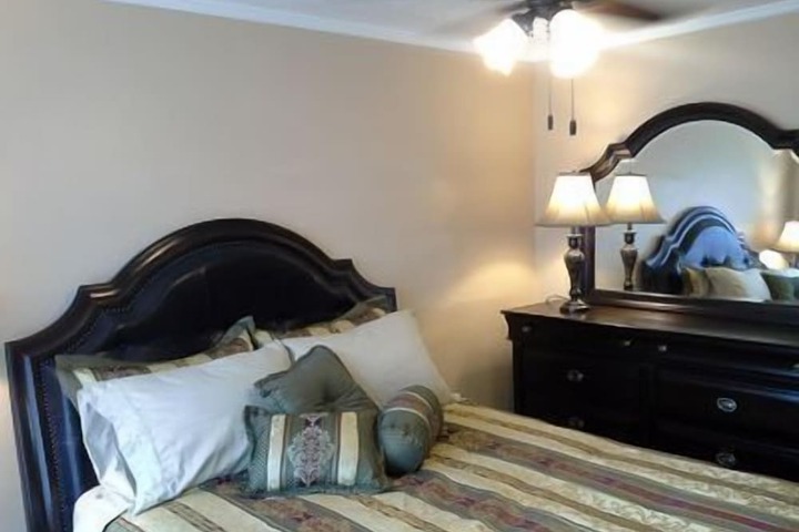Room 5 of 23