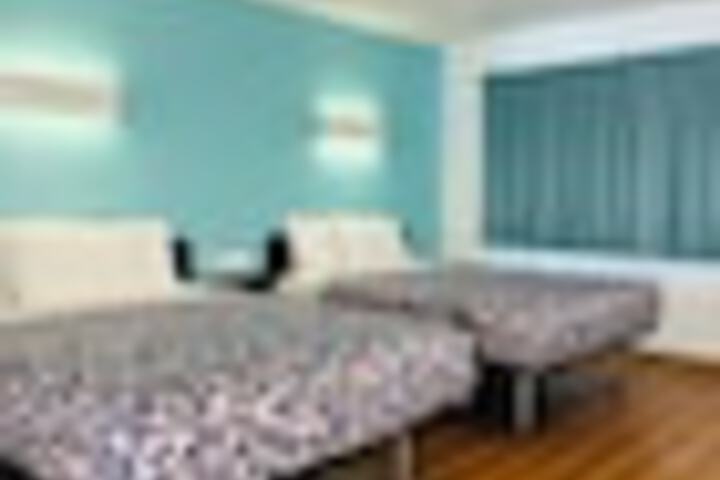 Room 8 of 69