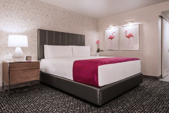 Room 43 of 144