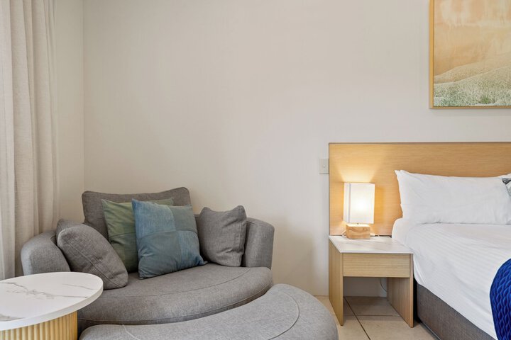 Room 21 of 34