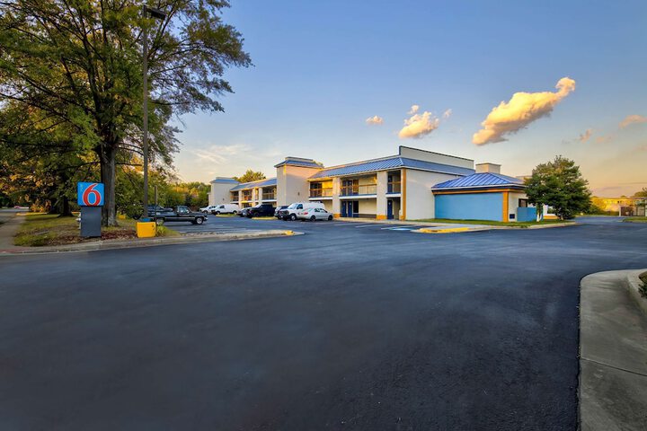 Hotel Entry
