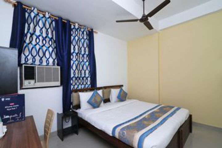 Room 17 of 22