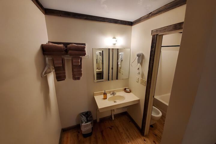 Room 21 of 55