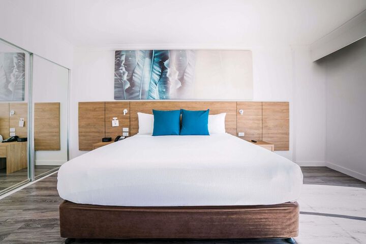 Room 30 of 108