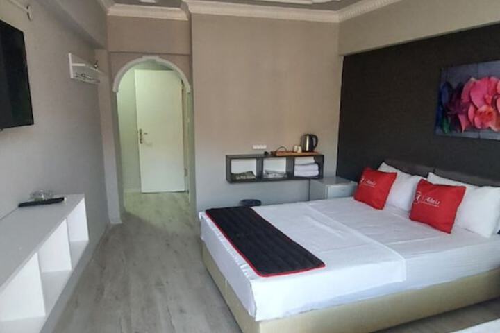Room 14 of 53