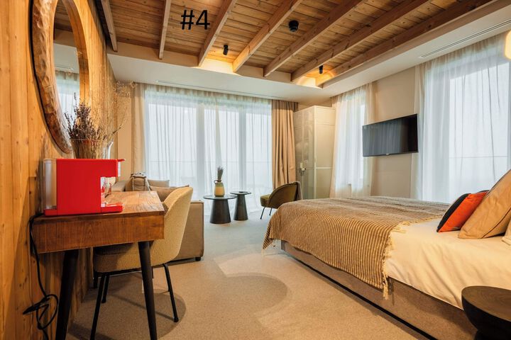 Room 22 of 50