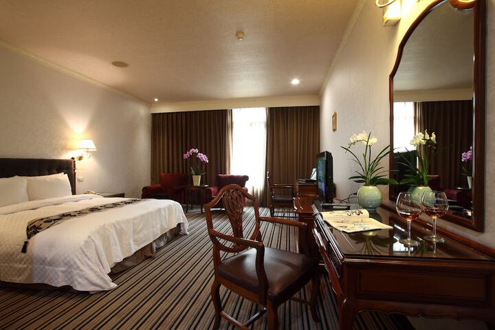 Room 20 of 37