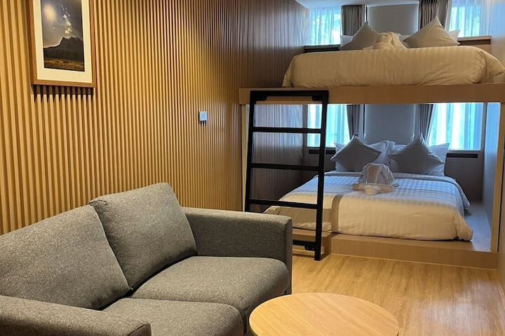 Room 43 of 138