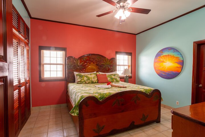 Room 40 of 168