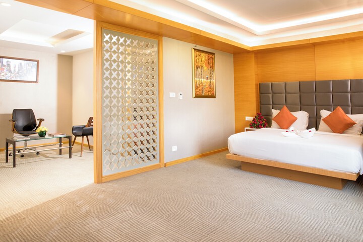 Room 45 of 150