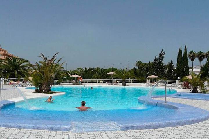 Pool Hotel