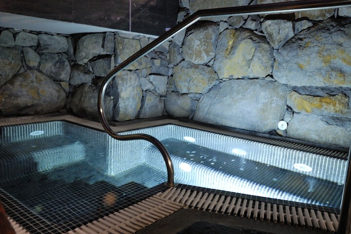 Spa 52 of 133