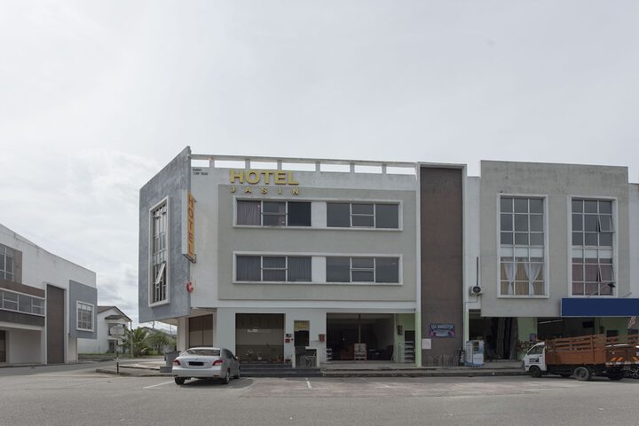 Hotel 31 of 34