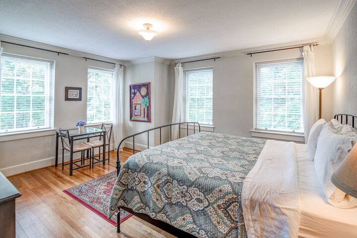Room 11 of 52