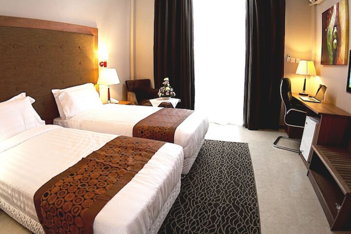 Room 6 of 46
