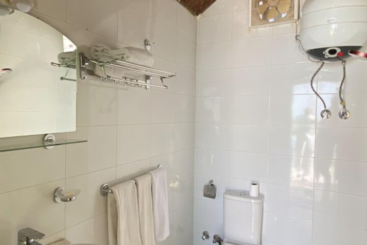 Room 12 of 75