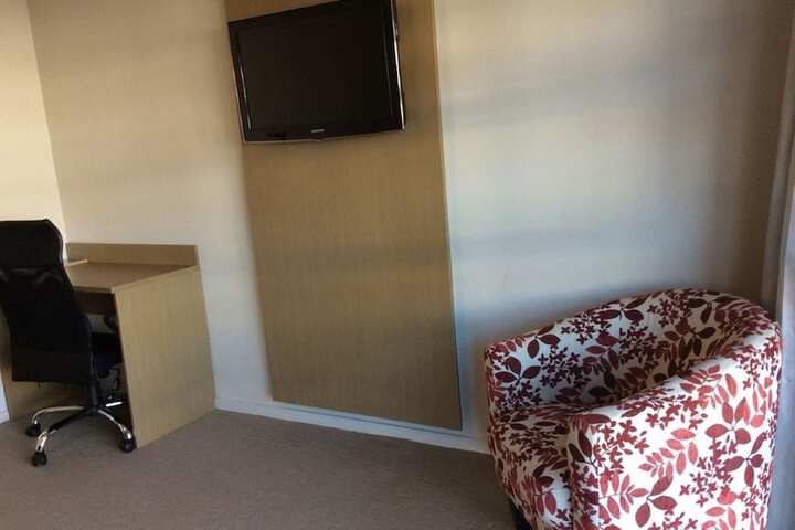 Room 12 of 78