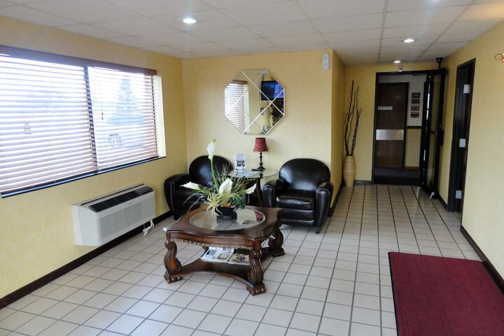 Hotel Interior 4 of 36