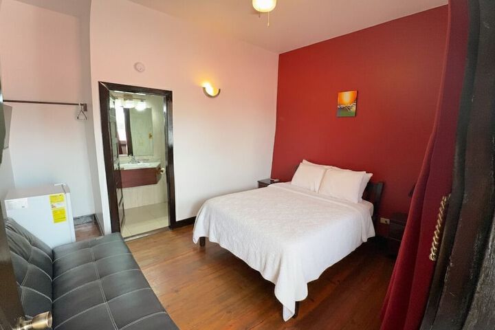 Room 10 of 41