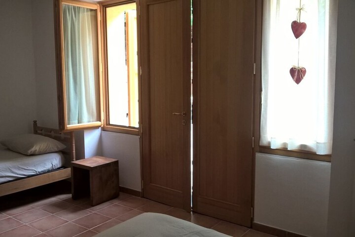 Room 22 of 38