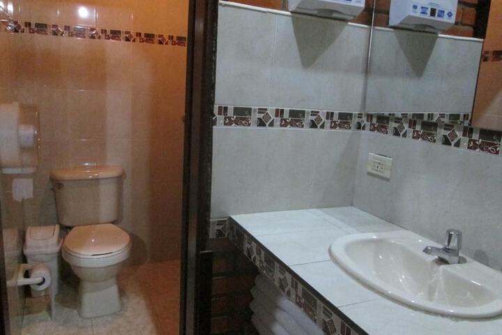 Room 52 of 68