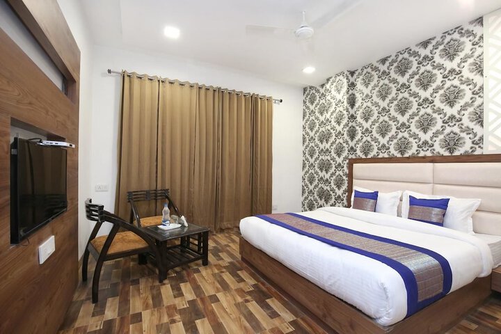 HOTEL UNIQUE BY FABHOTEL