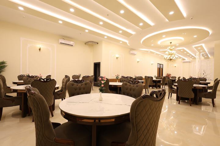 Ballroom/Hall 50 of 58