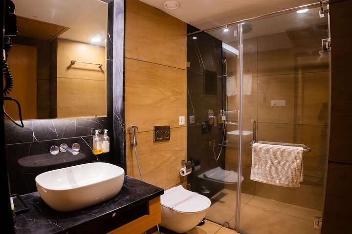 Room 14 of 31